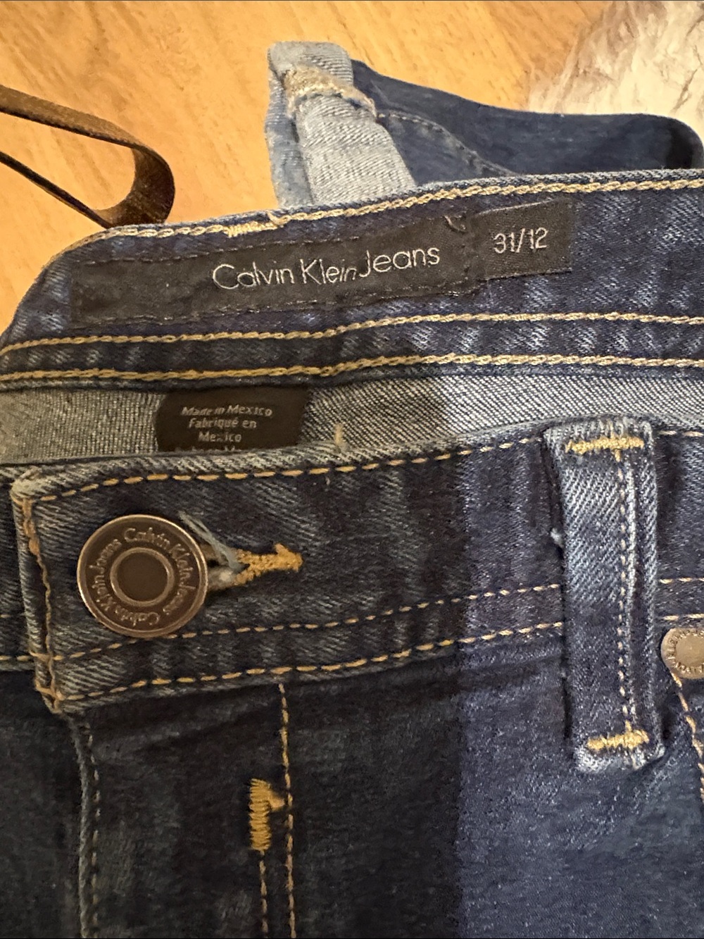 Calvin Klein Capris Jeans